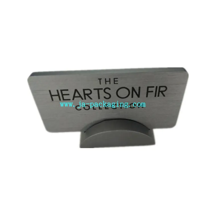 Kulrang akril isim plitasi